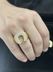 10k Horseshoe ring with stones size 10