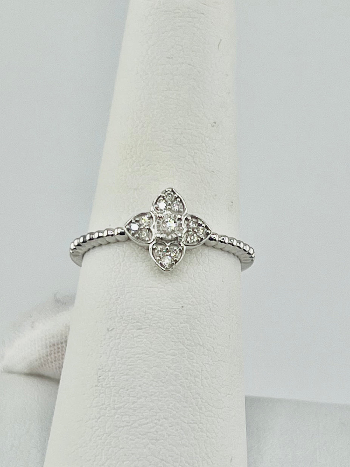 Ring silver lab diamonds band .75CT