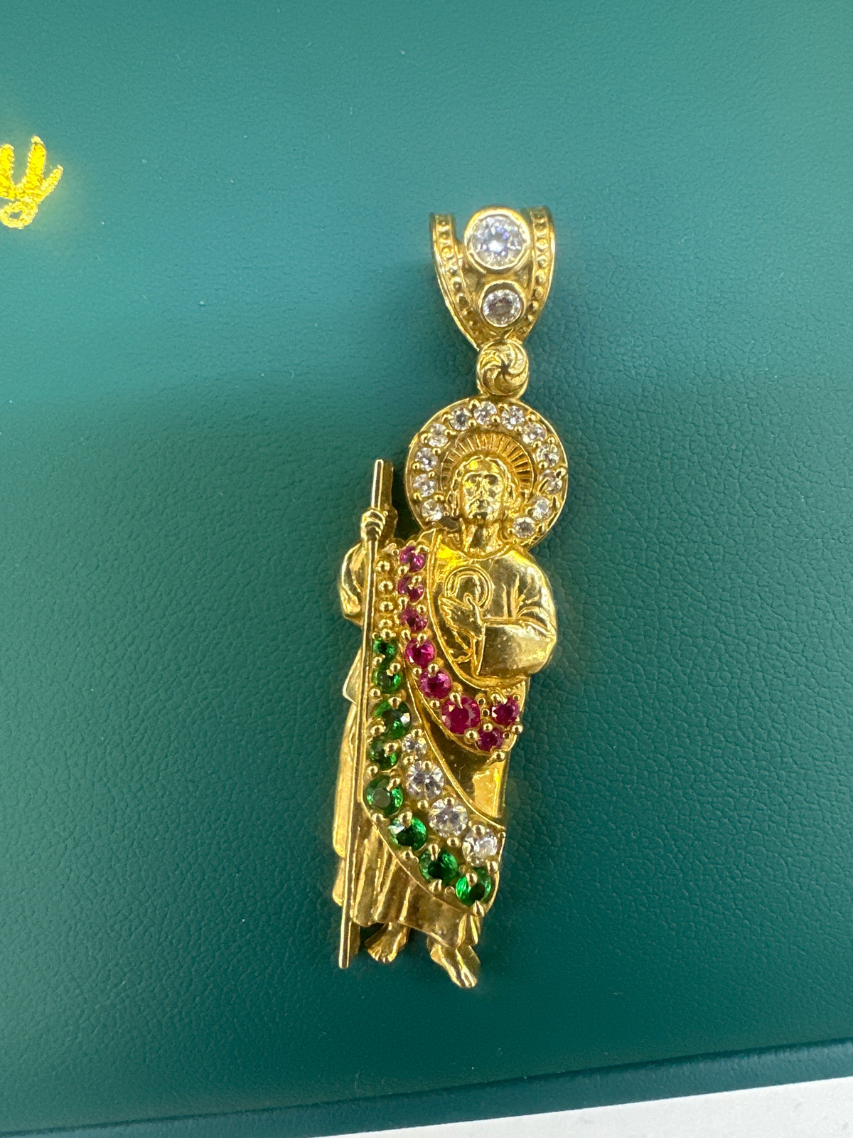 14k Christian pendant san Judas color pink and green stones