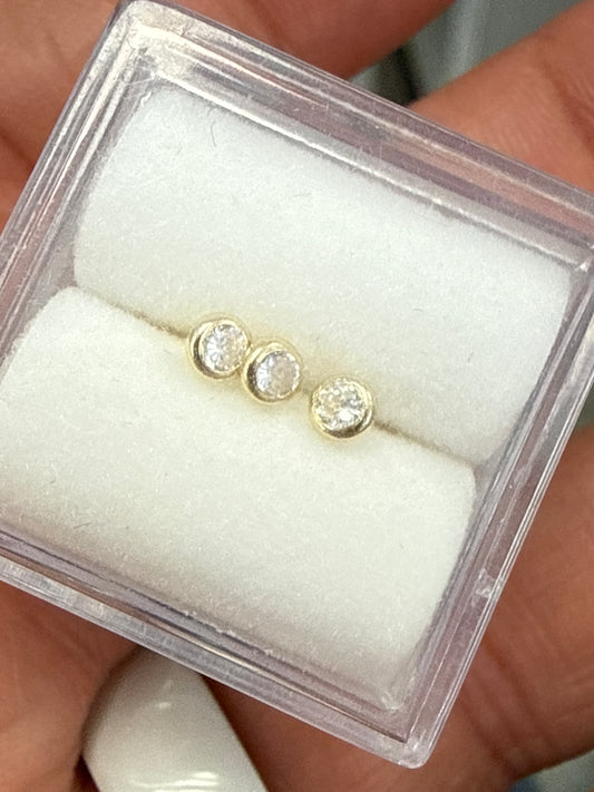 14k Nose earring Bezel ball