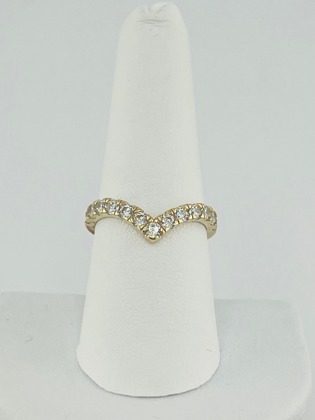 14k pointy ring con piedras 2.62g