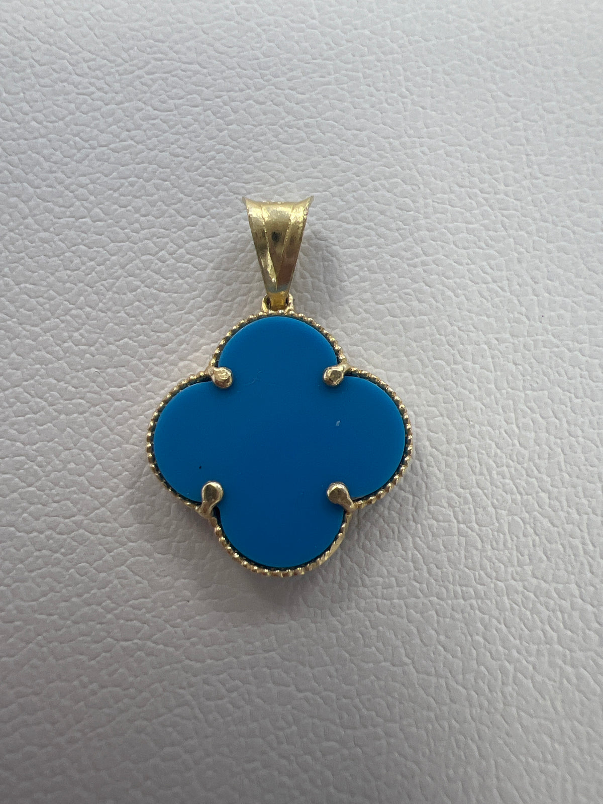 14k blue and gold clover pendant