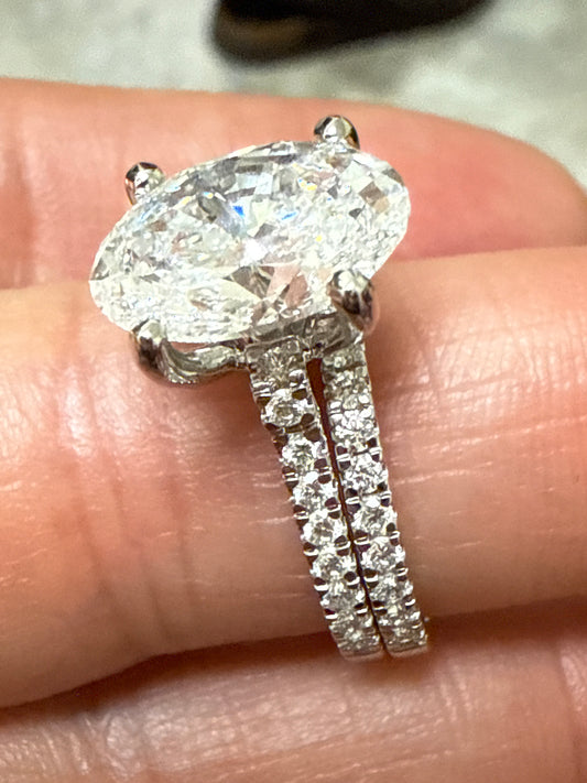 14k 1.50ct lab diamond oval white gold ladies ring engagement IGI certified