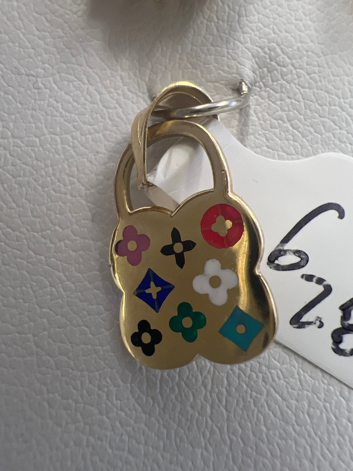 14k small clover pendant