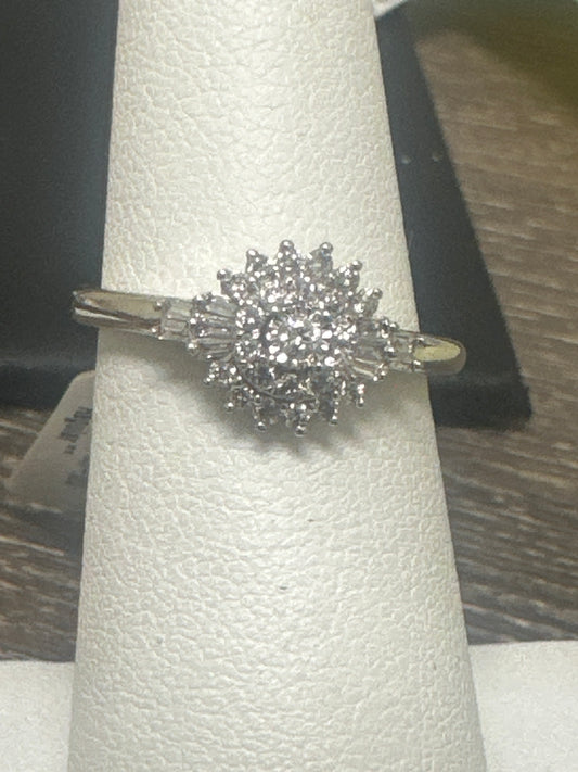 14k ring diamong