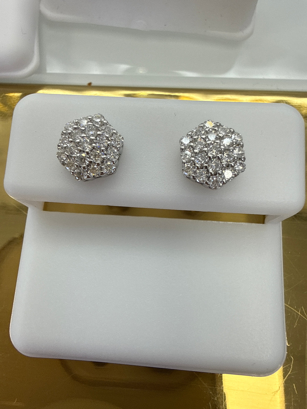 Silver 925  earring moissanite screw back