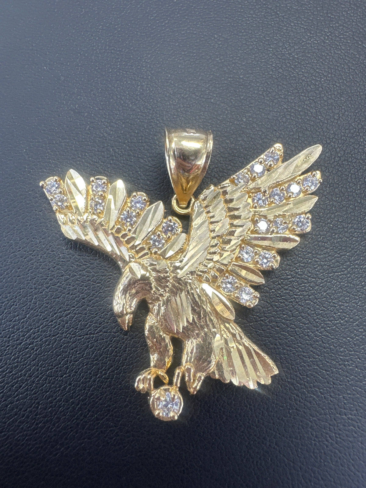 14k eagle stone pendant solid gold with stones 8.41g