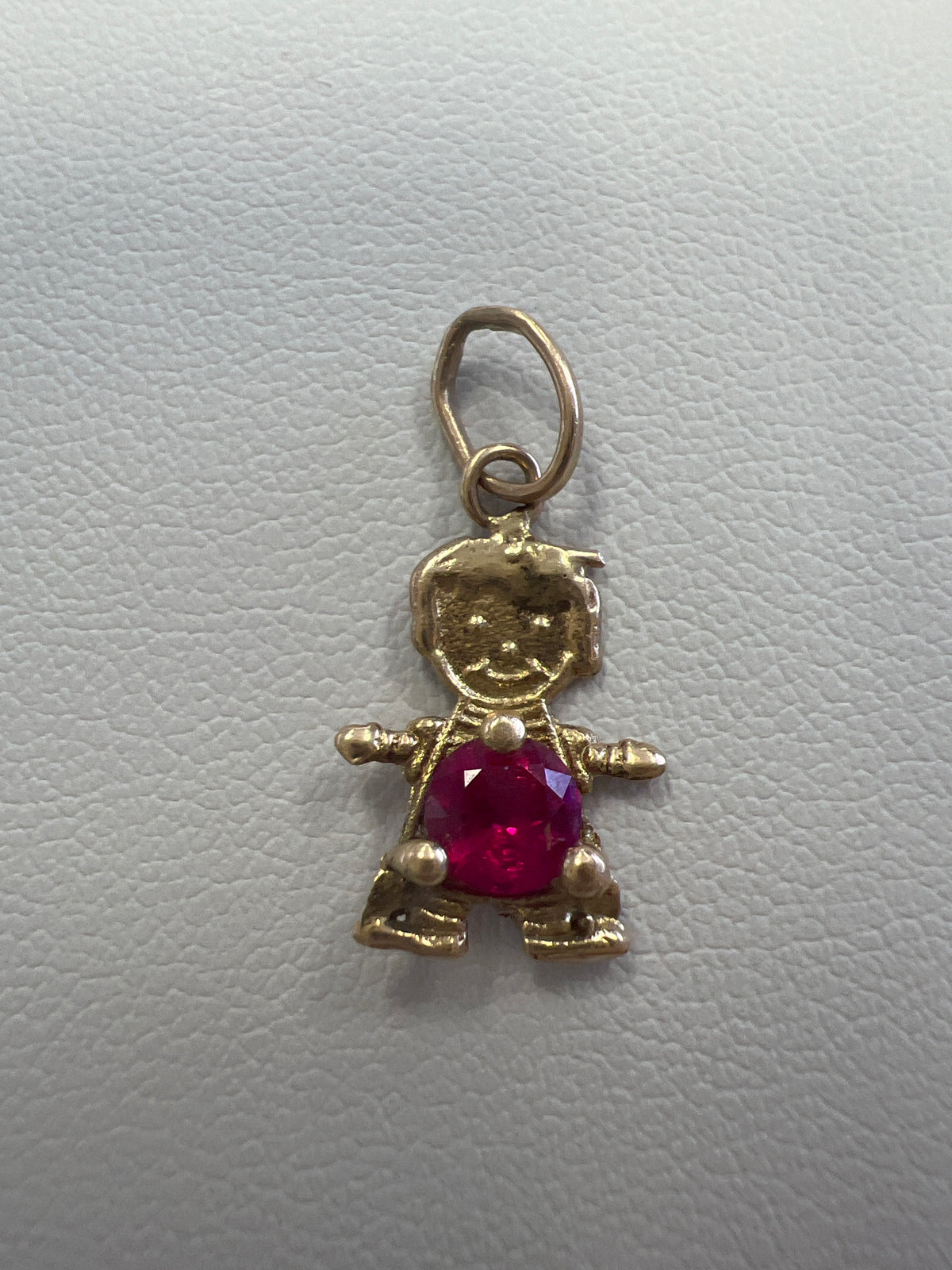 14k pendant little boy with stone
