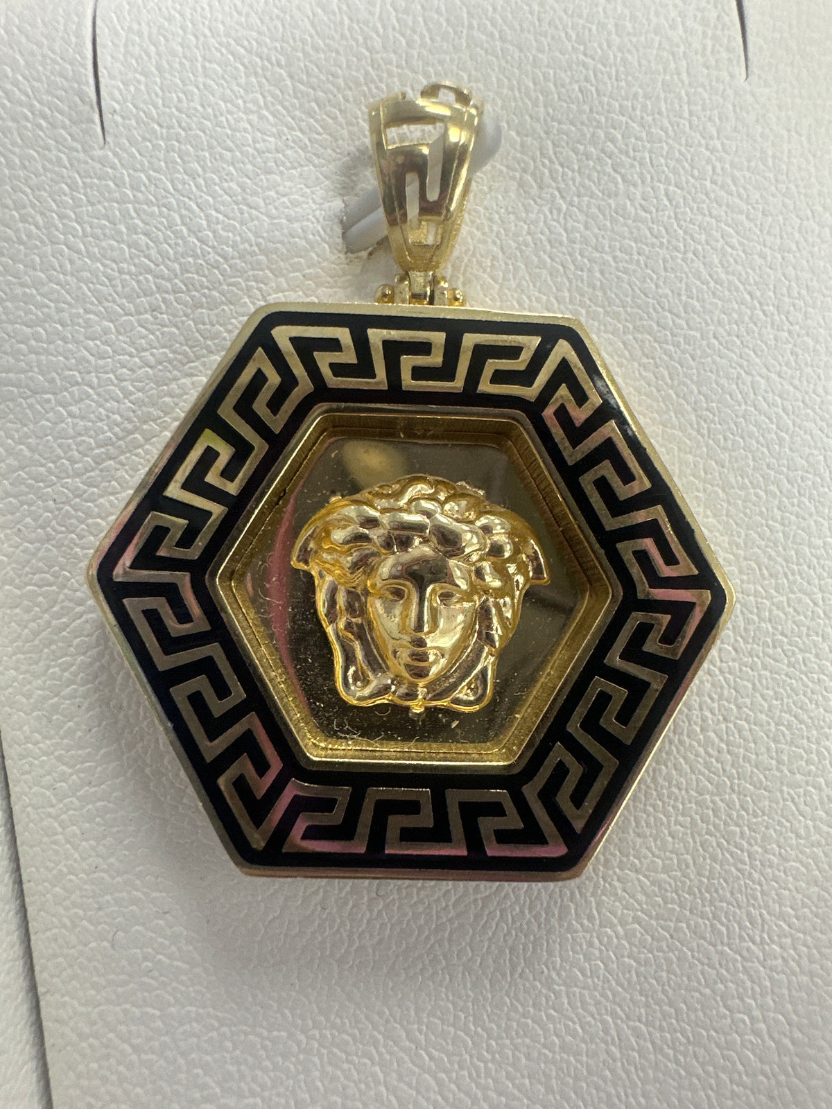 14k hexagon medusa pendant w black