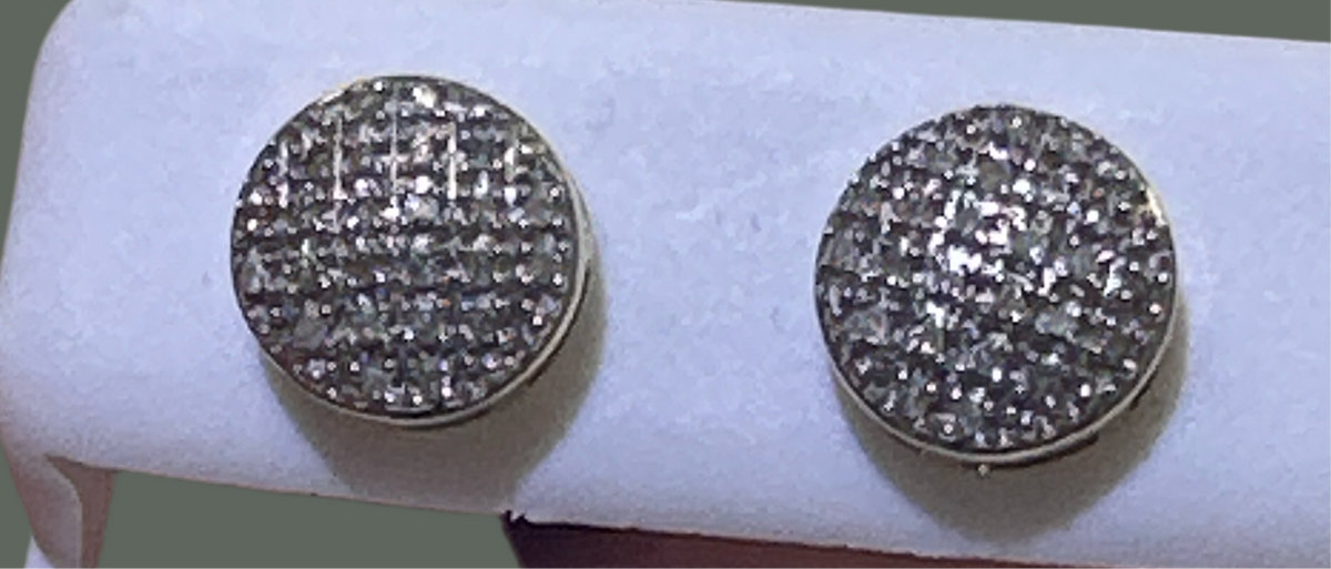 10k diamond earing