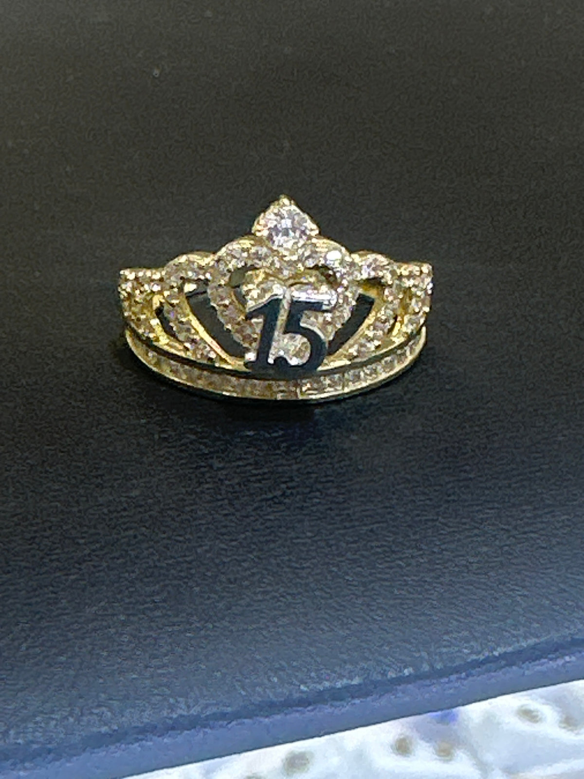 10k  Quince (15) tiara ring