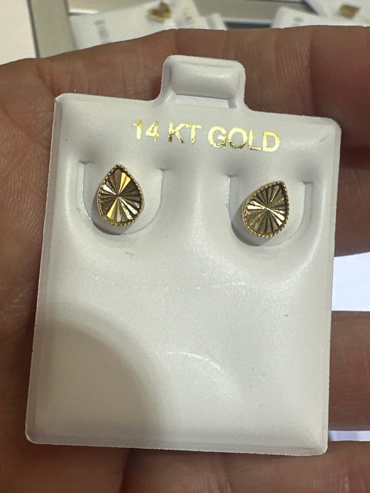 14k earing screw back tear drop gota