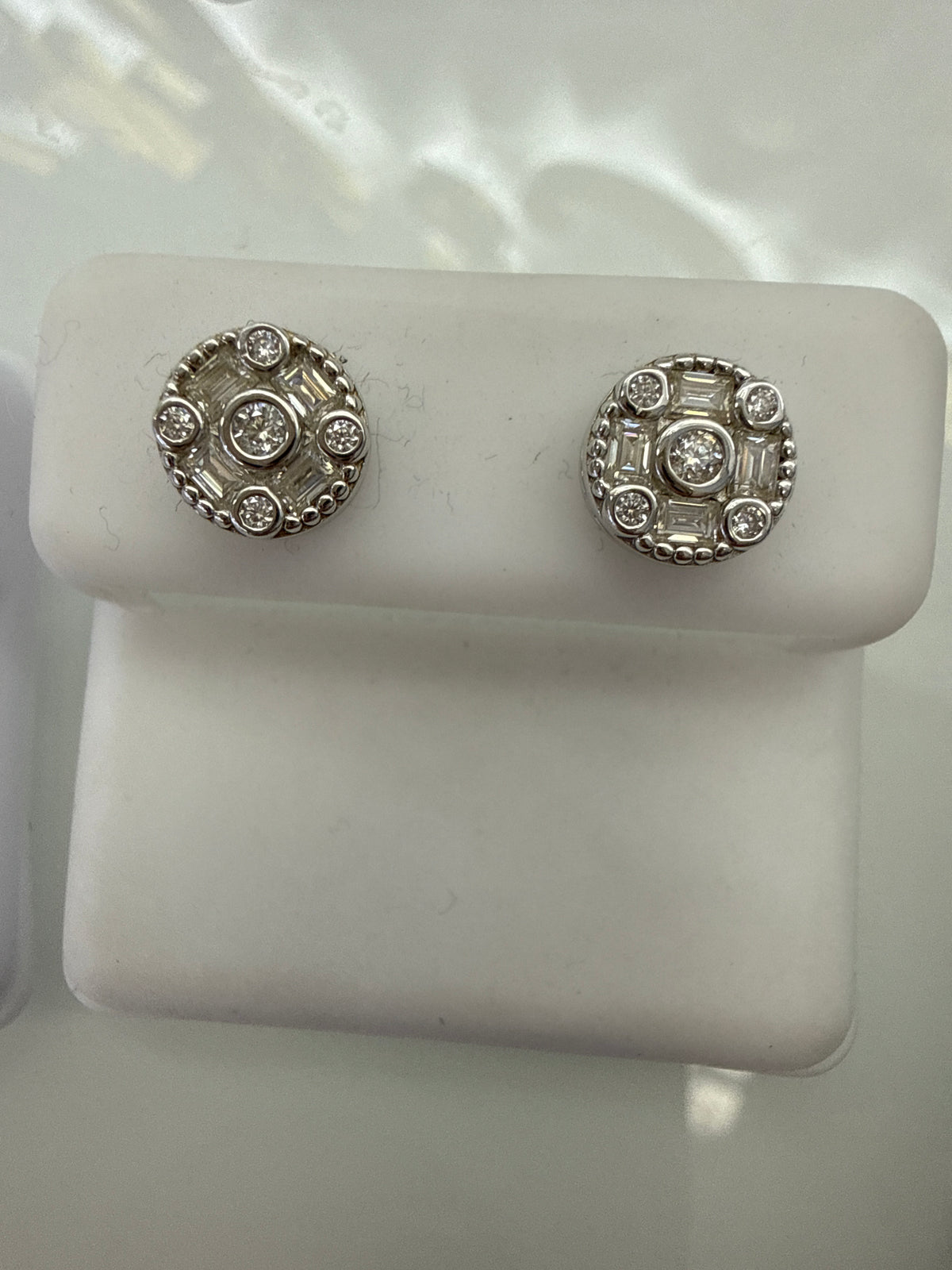 Silver 925  earring moissanite
