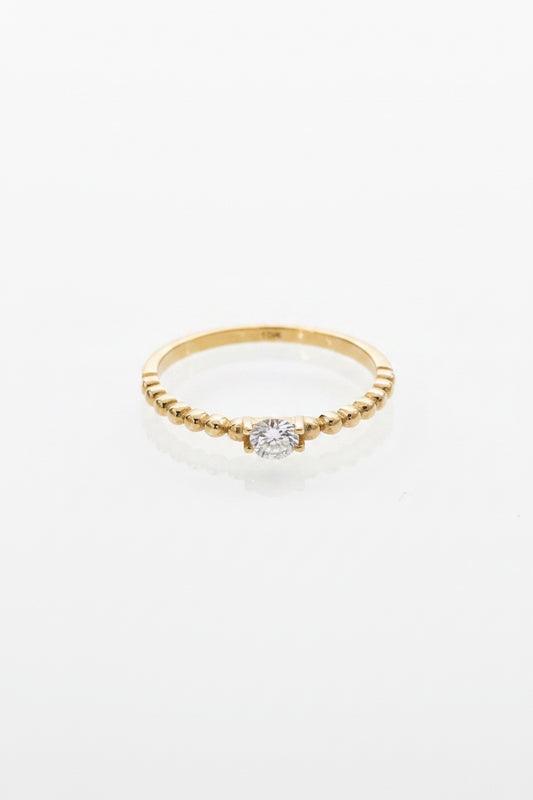 10k ring with solitaire stone