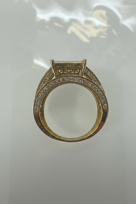 14k ring engagement square with CZ’s
