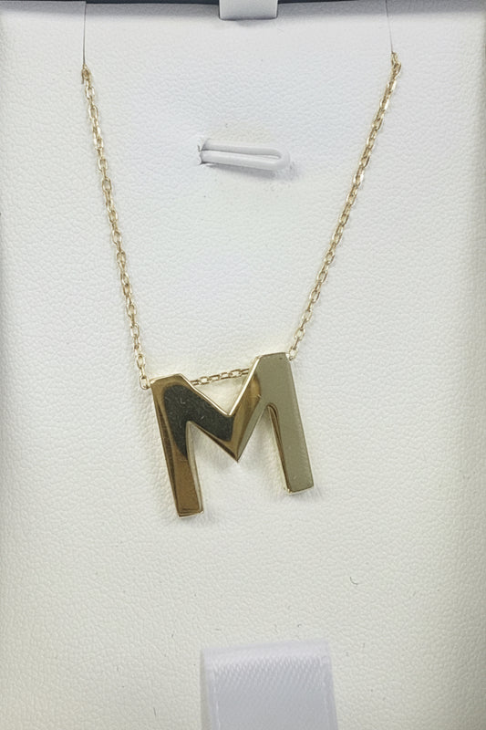 14k letter M necklace 2.58g