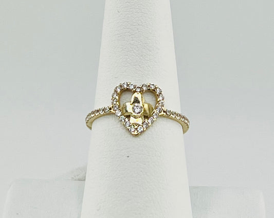 14k heart ring with flower and stones