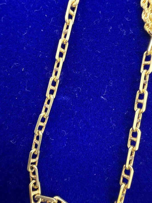 14k Necklace mariner style yellow gold 18” 2.45g