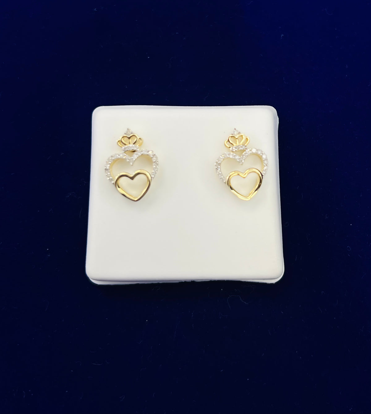 10k hearts with a crown diamond earrings 0.15ct