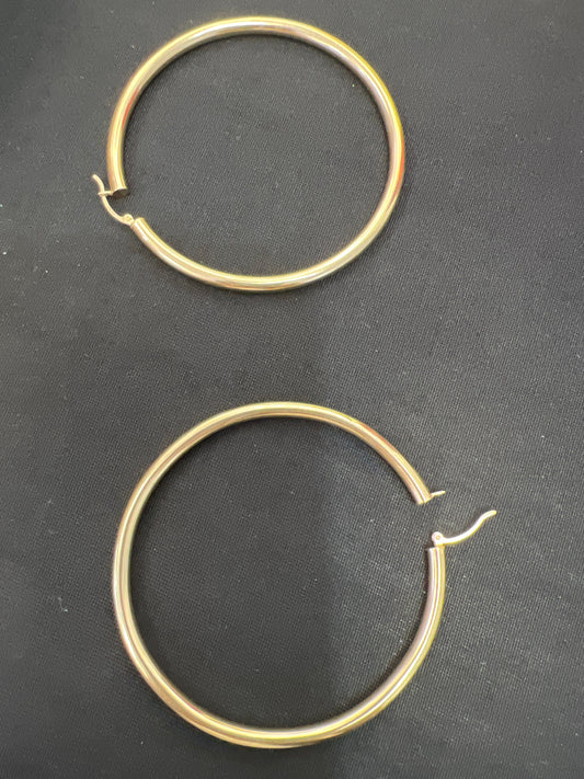 14k Earring big hoop 2 1/2 mm