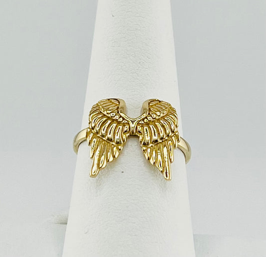 14k ring with wings