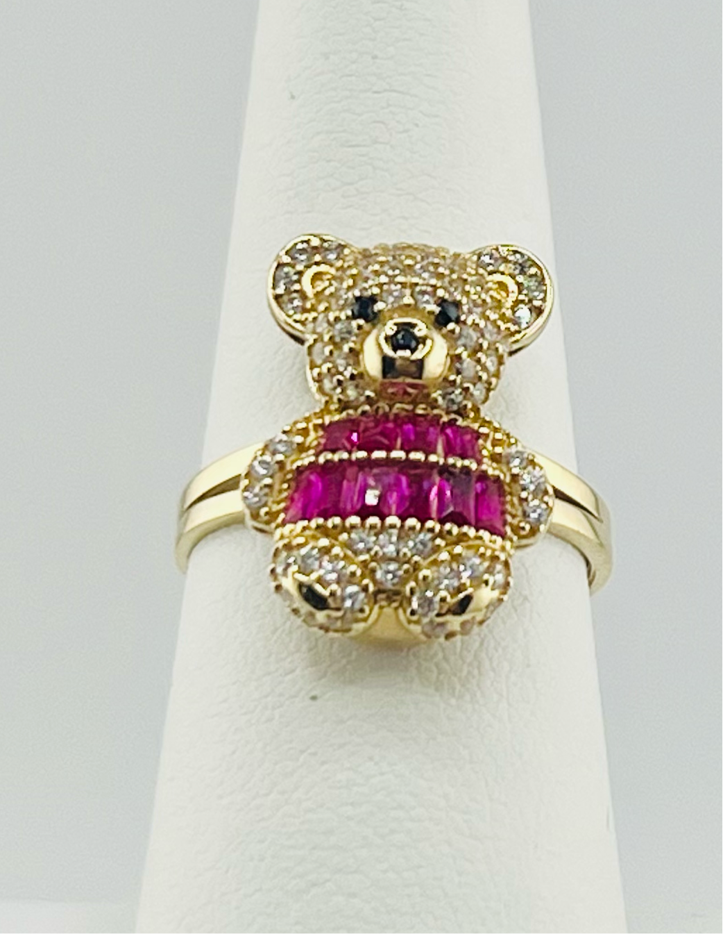 14k ring teddy bear with green and white stone