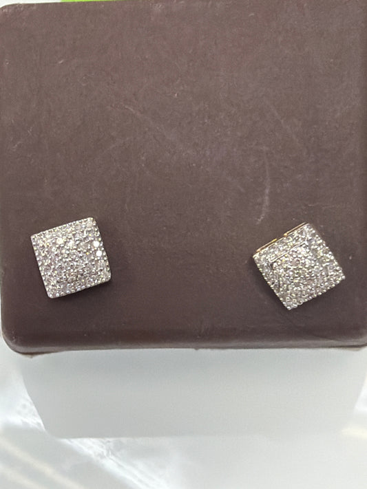 10k diamond earing 0.15ct
