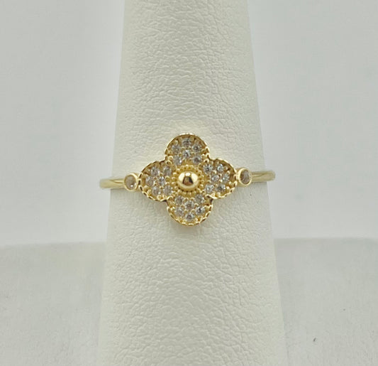 14k gold ring ladies flower clover with stones