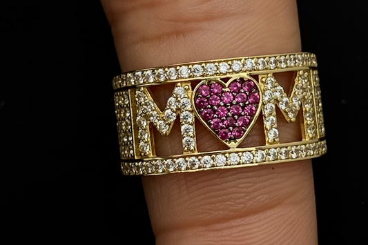 14k gold ring madre  “MOM” with stones