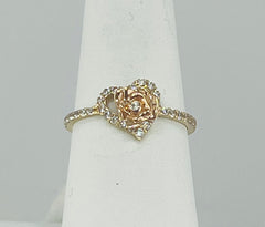 14k ring ladies heart with stone