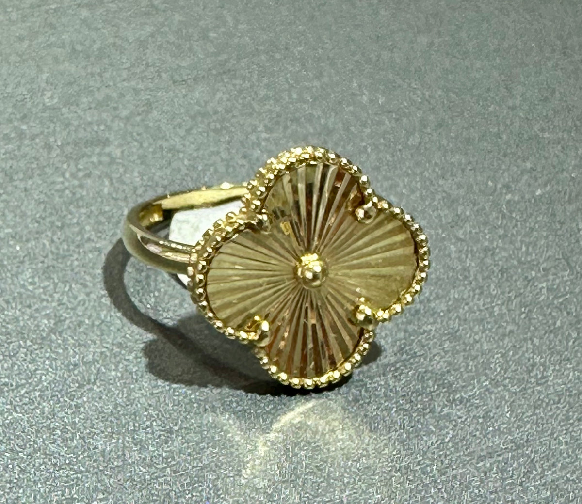 14k gold ring ladies flower clover