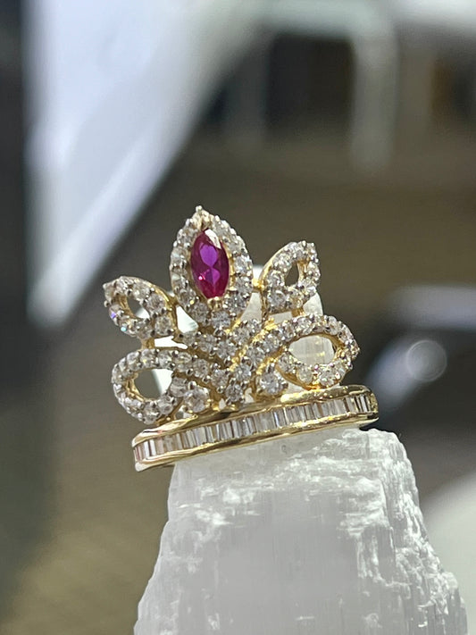 14k Crown ring with stones