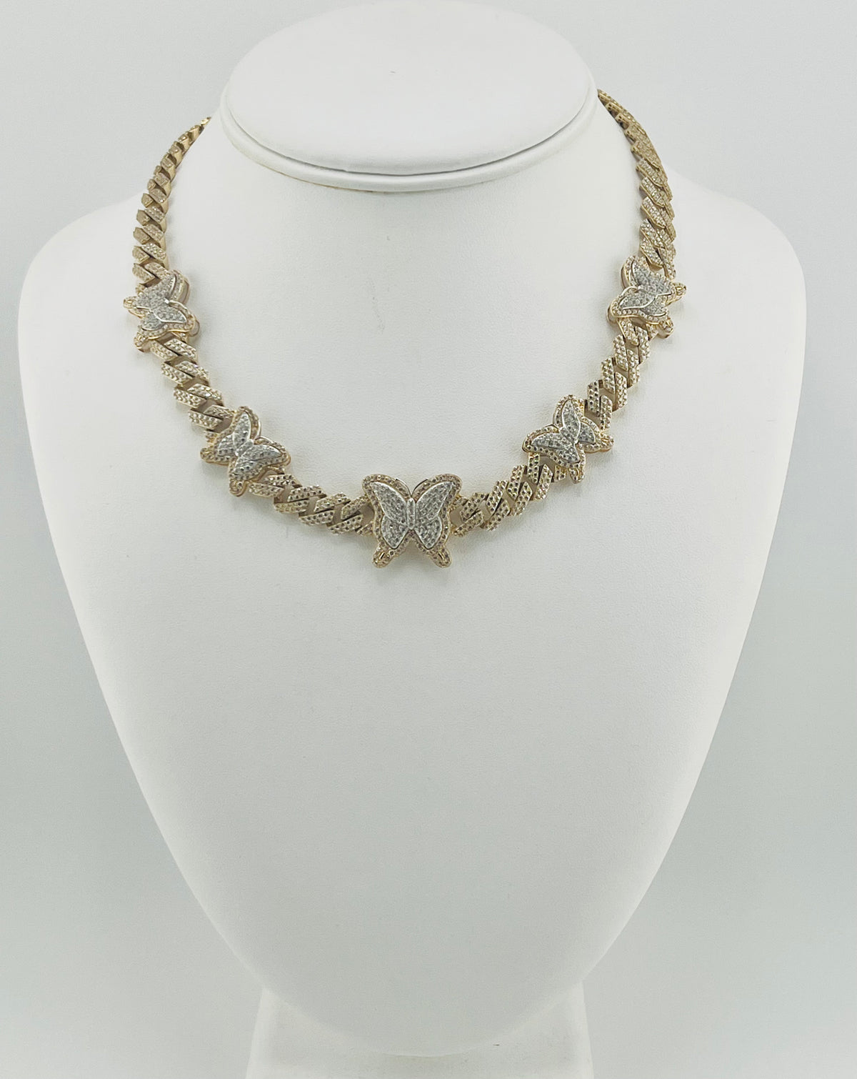 14k necklace shoker butterfly