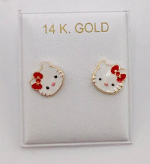 Baby earing hello kitty