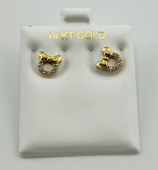 Baby earing minnie mouse post