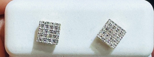 14k earing with stones square