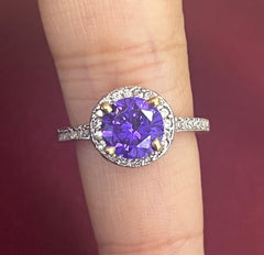 14k purple circle stone ring with smaller stones