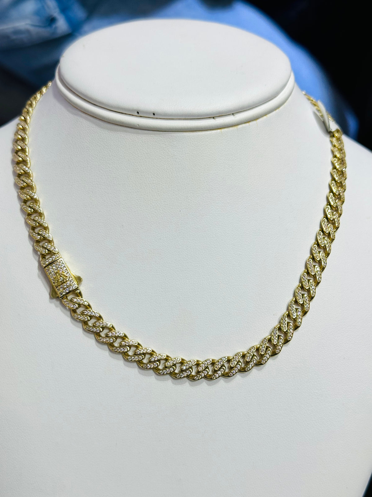 14k Monaco necklace with stones