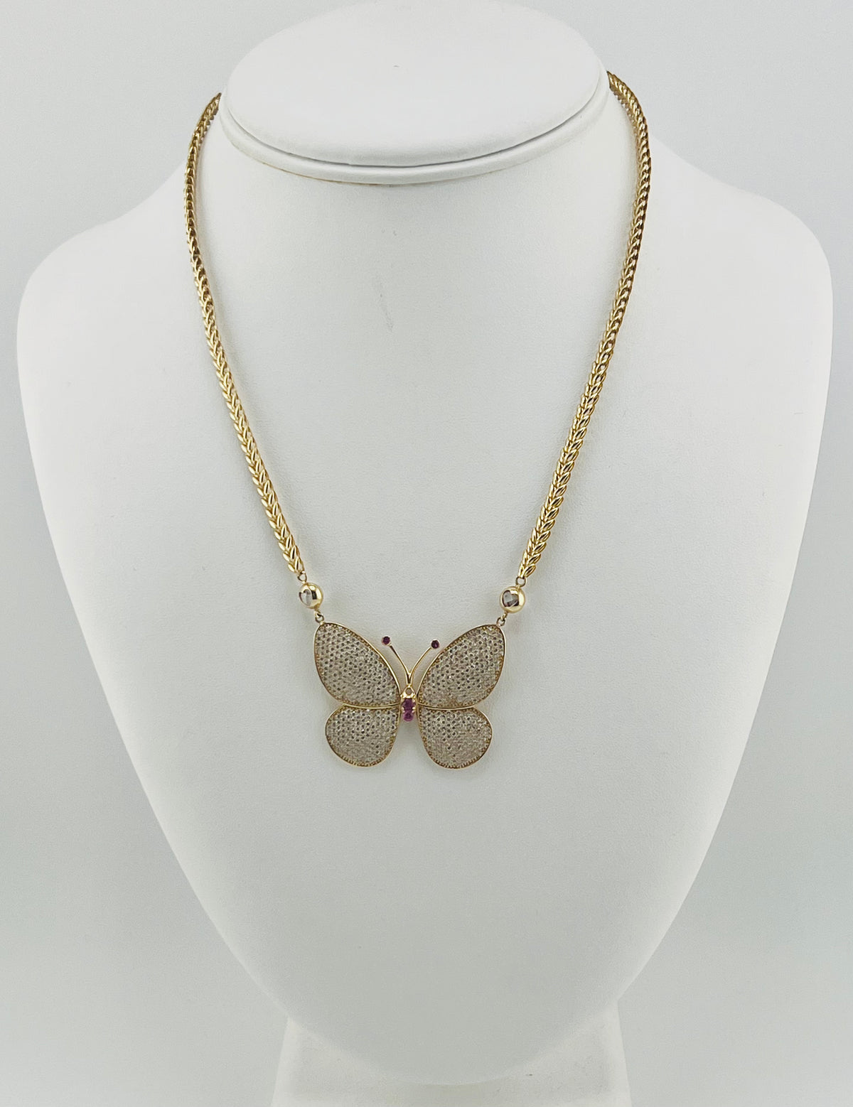 14k necklace shoker butterfly