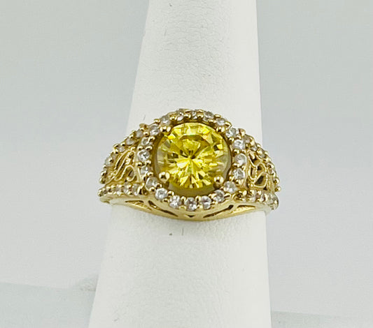 14k Ring yellow stone