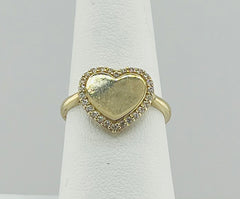 14k ring ladies heart with stone