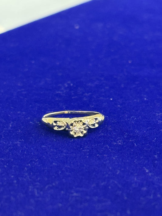 14k White and Yellow gold diamond ring