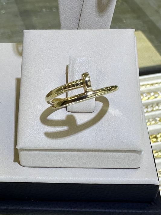 14k ring clavo