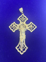 Cruz con jesus 3.3”