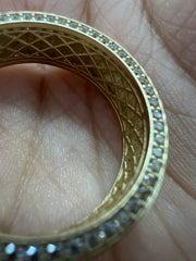 14k ring ribbed design and stones on the side SIZE 9.5