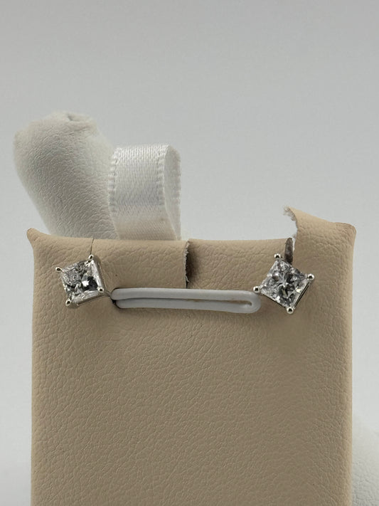 14k Square white gold diamond earring